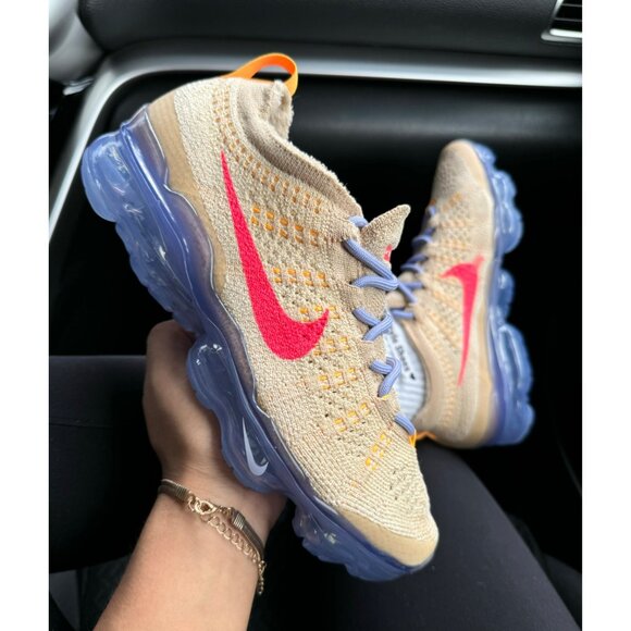 ❤️ E84 SIZE 6 WOMEN'S NIKE VAPORMAX 2023 FK PALE VANILLA / SEAL CORA SAIL DV6840 - Picture 1 of 14